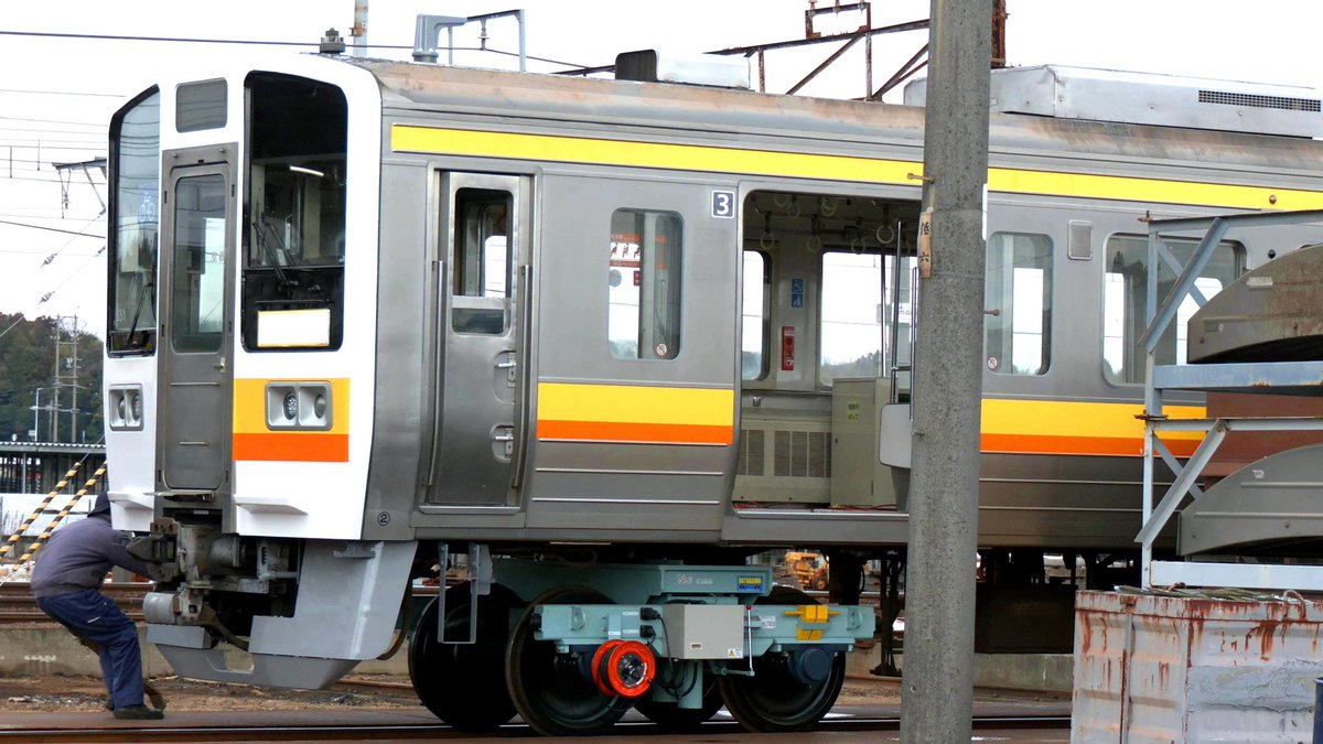 めでたく三岐カラーとなった211系 #三岐鉄道 #211系 #jr東海