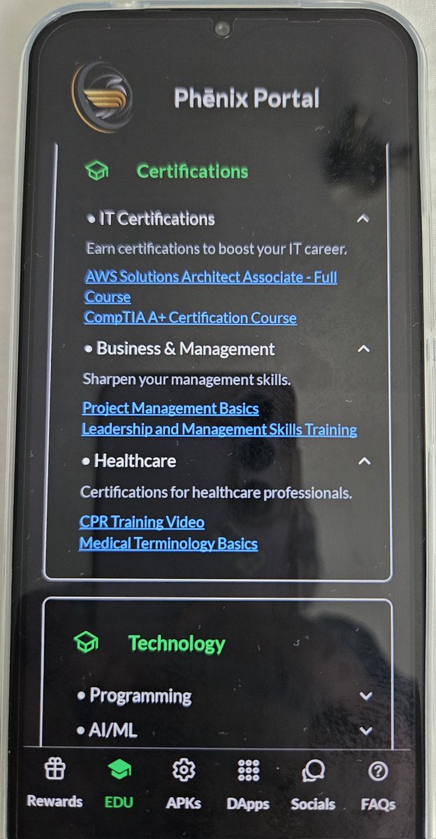 RealDoctorC's tweet photo. A phone that pays AND educates you? 🤯
The EDU app on the #PhenixX is a treasure trove. It gives you access to learning material for IT, Business & Management, Healthcare, Technology, and much, much more.
The #PhenixX puts education in the hands of everyone in 🌍. #Lstwitter https://t.co/8bledT6exa