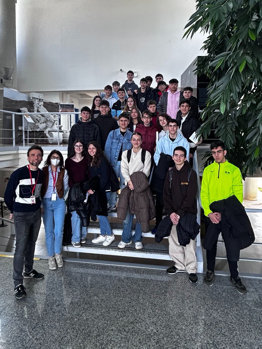 Centro Astrobiología (@c_astrobiologia) on Twitter photo El pasado viernes, 14/2 vinieron a disfrutar en el <a href="/C_Astrobiologia/">Centro Astrobiología</a> los alumnos de 1 de bachilletado del Instituto Miguel Delibes de Mejorada del Campo con quien pasamos un rato muy agradable. El pasado viernes, 14/2 vinieron a disfrutar en el <a href="/C_Astrobiologia/">Centro Astrobiología</a> los alumnos de 1 de bachilletado del Instituto Miguel Delibes de Mejorada del Campo con quien pasamos un rato muy agradable.