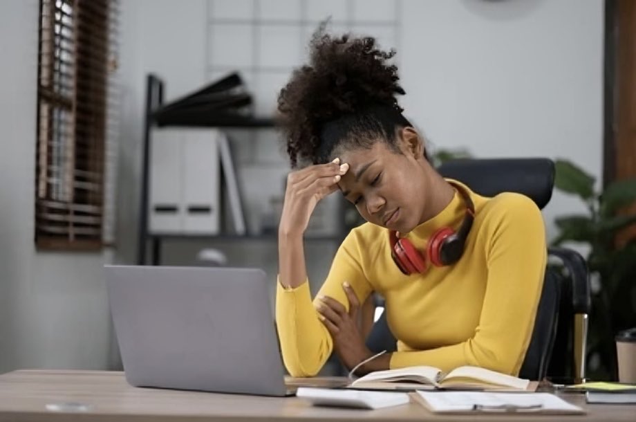 gbengabiyi's tweet photo. HOW TO STAY MOTIVATED AS A FREELANCER IN 2025

“I have lost motivation. Is there any word you can say, anything you can do to motivate me”

Sandra said to me in all sincerity; I smiled 😊

Does this sound familiar?

Have you found yourself in this position? 

Here are 5 TIPS for you.

First, one important point we need to agree on is that Freelancing has its own advantages and disadvantages

And one of its drawback is instability and rollercoaster 

As a freelancer, you need to be prepared for this

Be in the right mental space so you won’t be taken by surprise

So let’s dive in

What did I tell Sandra? I told her 5 things 

1. What’s your WHY?

Why are you doing freelancing?

Is it for extra income or you want a different lifestyle?

Is it for small buck or you want to be at the top 1%?

There’s a saying 

“when your WHY is big enough, your HOW will show up”

I have had different people tell me their reasons for freelancing 

I have noticed that the people that had the biggest WHYs had the highest staying power

 (i.e they didn’t waver at all during thick and thin)

So I told Sandra to discover her WHY

The second thing I told Sandra 

2. Prepare for REJECTIONS and DRY SPELLS 

The best of the best freelancers get rejected so why not you

Freelancing is a numbers game 

And the numbers won’t be in your favor at your early stages 

Your percentage ratio gets better as you grow 

You also need to prepare for dry spells as a freelancer

There will be periods where you will be doing everything right 

but you WON’T get results

It’s just a phase, and there are things you can do to take advantage

When you are prepared for rejections and dry spells you won’t be demotivated

And like all phases, it will pass

Next I said, Sandra

3. Refrain from COMPARISONS

Never ever compare yourself with another freelancer 

Yes you can be inspired, but Don’t compare 

It’s a fast track to DEMOTIVATION

One mistake freelancers make is to compare themselves with another freelancer with results they admire 

No two freelancers are the same 

Even if they offer the same skills 

You don’t know the experience they had before freelancing

Stay on course, Maintain your lane 

Focus on your journey, Get better day by day 

It’s a marathon not a sprint 

Then I told her

4. Set REALISTIC Goals 

You can’t jump from $100 to $10,000

Without passing $1000

Unrealistic goals will demotivate you instead of Motivating you 

I told her;

There’s a difference between a dream and a goal and you need to know which is which 

When you set unrealistic goals way higher than your capacity 

You will always feel you are not doing enough 

Then you get demotivated 

Finally I told her

“Sandra no one is coming to save you, you are the driver of your journey”

5. Practice SELF MOTIVATION

Freelancing comes with Good, bad and Ugly days 

You enjoy the good days and motivate yourself through the bad and ugly ones 

With your WHY (number 1)

You brood over a rejection or loss of client etc for a short period 

Then get to work again 

The best form of motivation is always SELF MOTIVATION

So there you have it, 

5 tips I told Sandra to help her stay motivated as a freelancer 

1. what’s your why 
2. Prepare for rejections and dry spells 
3. Refrain from comparison 
4. Set realistic goals 
5. Practice Self motivation 

I hope you learnt 

And you can stay cool no matter what freelancing throws at you 

So you can smile back with testimonials like Sandra  

SELAH
