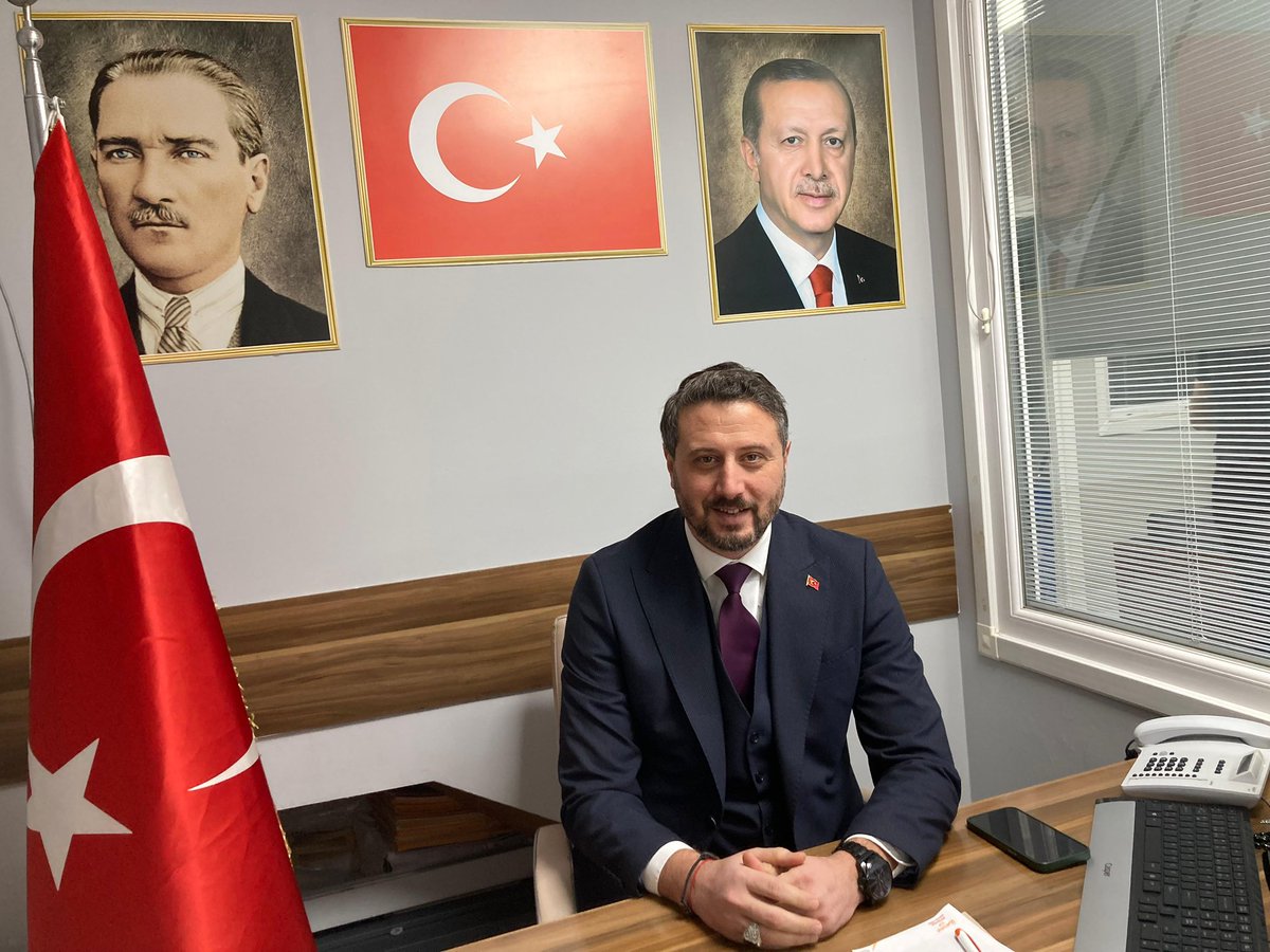 AkUmraniye's tweet photo. Ümraniyemiz İçin;
Bugün AK Parti İlçe Başkanlığımızda Nöbetçimiz:
İlçe Yönetim Kurulu Üyemiz  
Sn.Ahmet Alkılıç
İlçe Nöbet Saatimiz: 10:00-17:00⏱️

Soru, görüş ve önerileriniz için:
📞0 216 344 57 52
 
#SevdamızÜmraniye https://t.co/c5gRhG2mrP