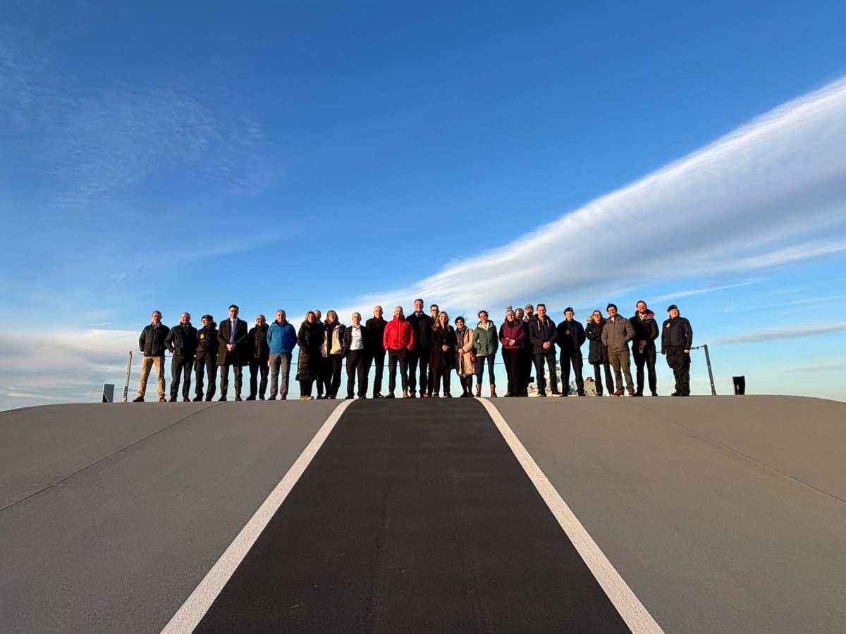 DMS_JHG_South (@dms_jhg_south) on Twitter photo Keeping Service Personnel fit for the maritime environment provides unique challenges and requires close collaboration between Defence and the NHS. This week local NHS senior clinicians visited HMS QUEEN ELIZABETH to better understand the challenges of life at sea. <a href="/HMSQNLZ/">HMS Queen Elizabeth</a> Keeping Service Personnel fit for the maritime environment provides unique challenges and requires close collaboration between Defence and the NHS. This week local NHS senior clinicians visited HMS QUEEN ELIZABETH to better understand the challenges of life at sea. <a href="/HMSQNLZ/">HMS Queen Elizabeth</a>