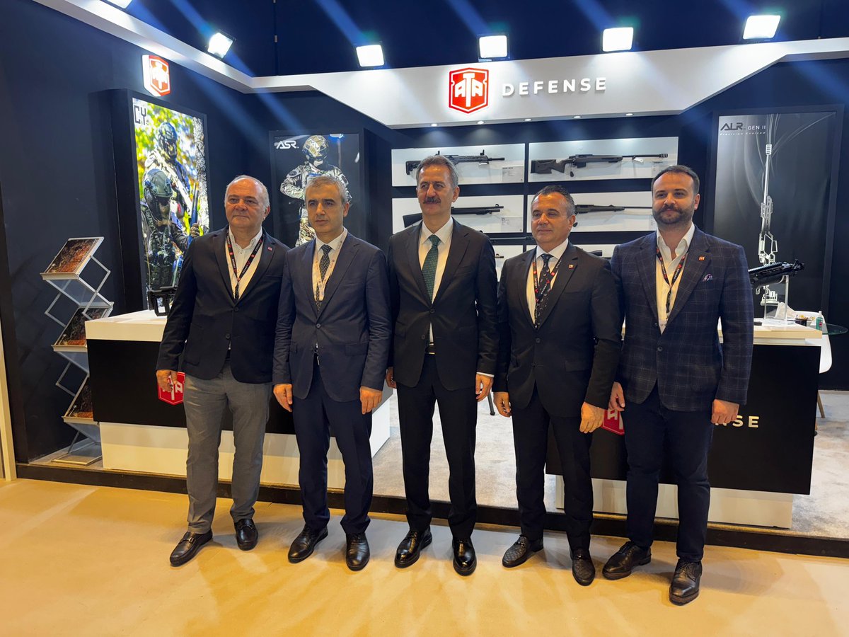 ATA olarak, IDEX 2025 fuarında standımızı ziyaret eden Türkiye Cumhuriyeti Cumhurbaşkanlığı Savunma Sanayii Başkanı Sayın Prof. Dr. Haluk Görgün’e teşekkürlerimizi sunarız. Savunma sanayimizin gelişimine katkı sağlamak adına yürüttüğümüz çalışmaları paylaşmaktan büyük mutluluk