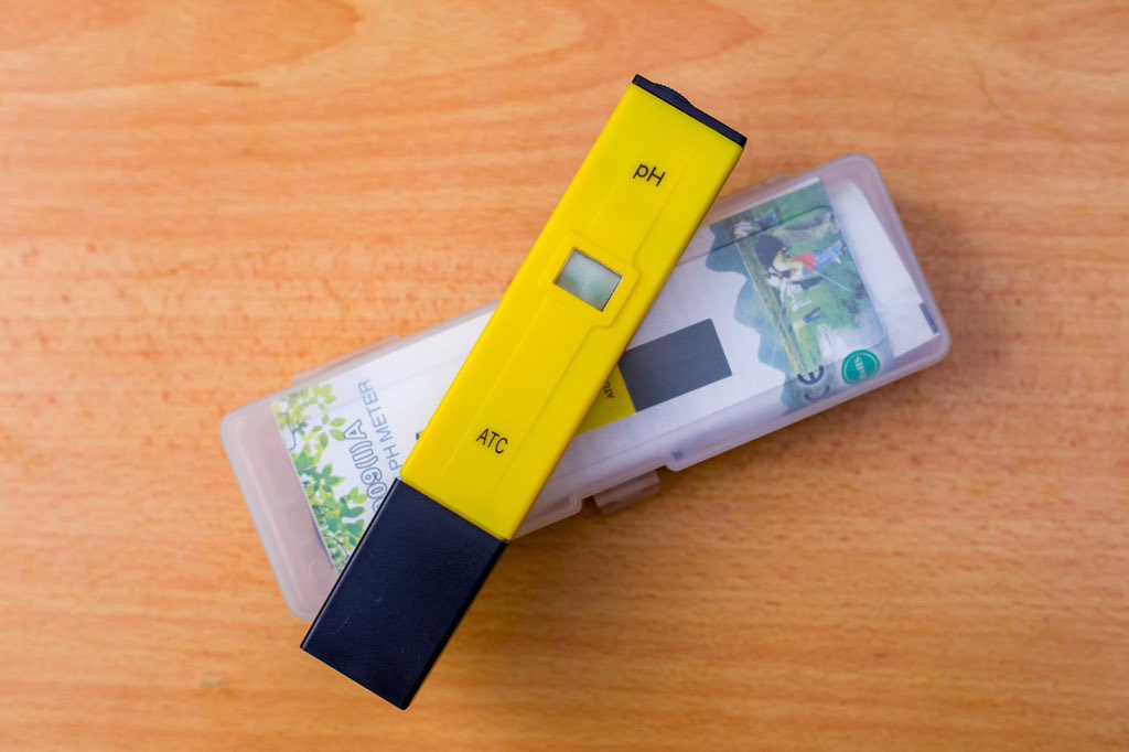LabNeeds's tweet image. Get Accurate pH Readings in Seconds! 

Our Digital pH Meter at Lab Needs Solution is perfect for labs, water testing, hydroponics, and more! ✅ Fast, precise, and easy to use.

📍 Order yours today! #LabNeedsSolution #pHTesting #AccuracyMatters #HealthTech