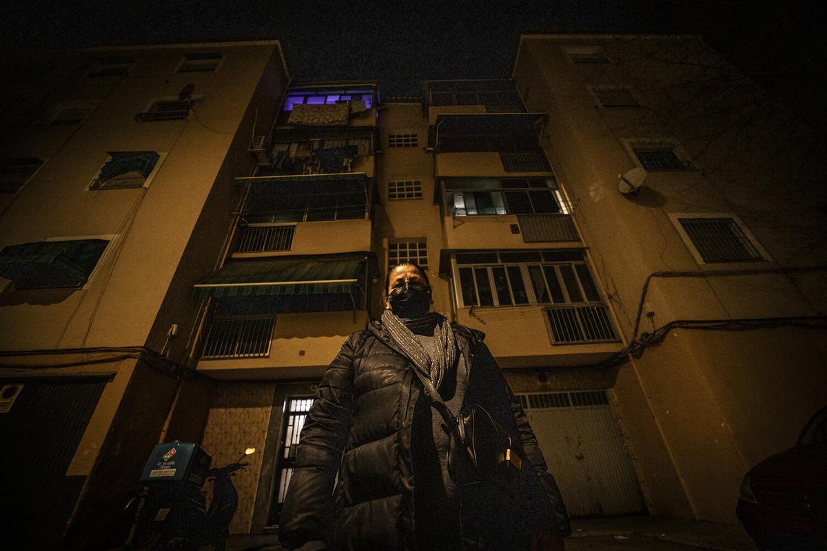 El Salto (@elsaltodiario) on Twitter photo 🔑El Ayuntamiento de Granada deja a once familias sin casa:
“No voy a soltar esta llave hasta que me den otra”
Por <a href="/laespigaora/">Aurora Báez Boza</a> en @elsalto_and
Foto <a href="/Jaume_Cinca/">Jaime Cinca</a>
elsaltodiario.com/granada/ayunta… 🔑El Ayuntamiento de Granada deja a once familias sin casa:
“No voy a soltar esta llave hasta que me den otra”
Por <a href="/laespigaora/">Aurora Báez Boza</a> en @elsalto_and
Foto <a href="/Jaume_Cinca/">Jaime Cinca</a>
elsaltodiario.com/granada/ayunta…