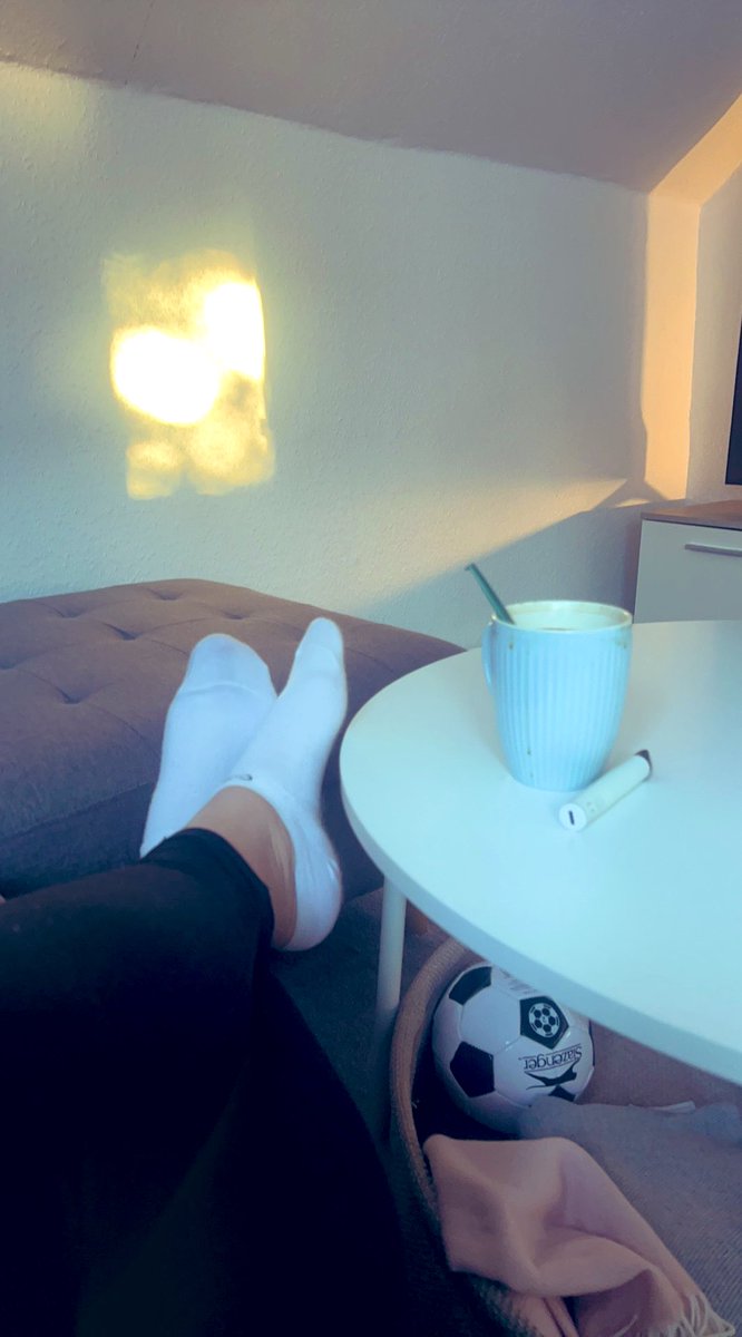 Guten Morgen meine kleinen Loser Wauzis🐶
Wäre doch ein Traum für dich mir jetzt die Füße zu massieren😏 Knie nieder und zahl vlt darfst du dann! 
<a href="/user385u/">RT Femdom & Feet models</a> <a href="/slavekane/">RT Findom 60k</a> <a href="/19sklave09/">sklave1948</a> <a href="/CuriousFindomme/">FinDomme curious</a> <a href="/HerSexyFeet/">👣 Her Sexy Feet 👣</a> <a href="/rt_feet/">Feet RT PROMO 💯K</a>