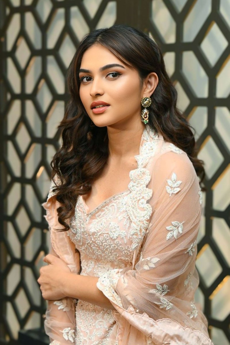 Kayadu lohar tweet media