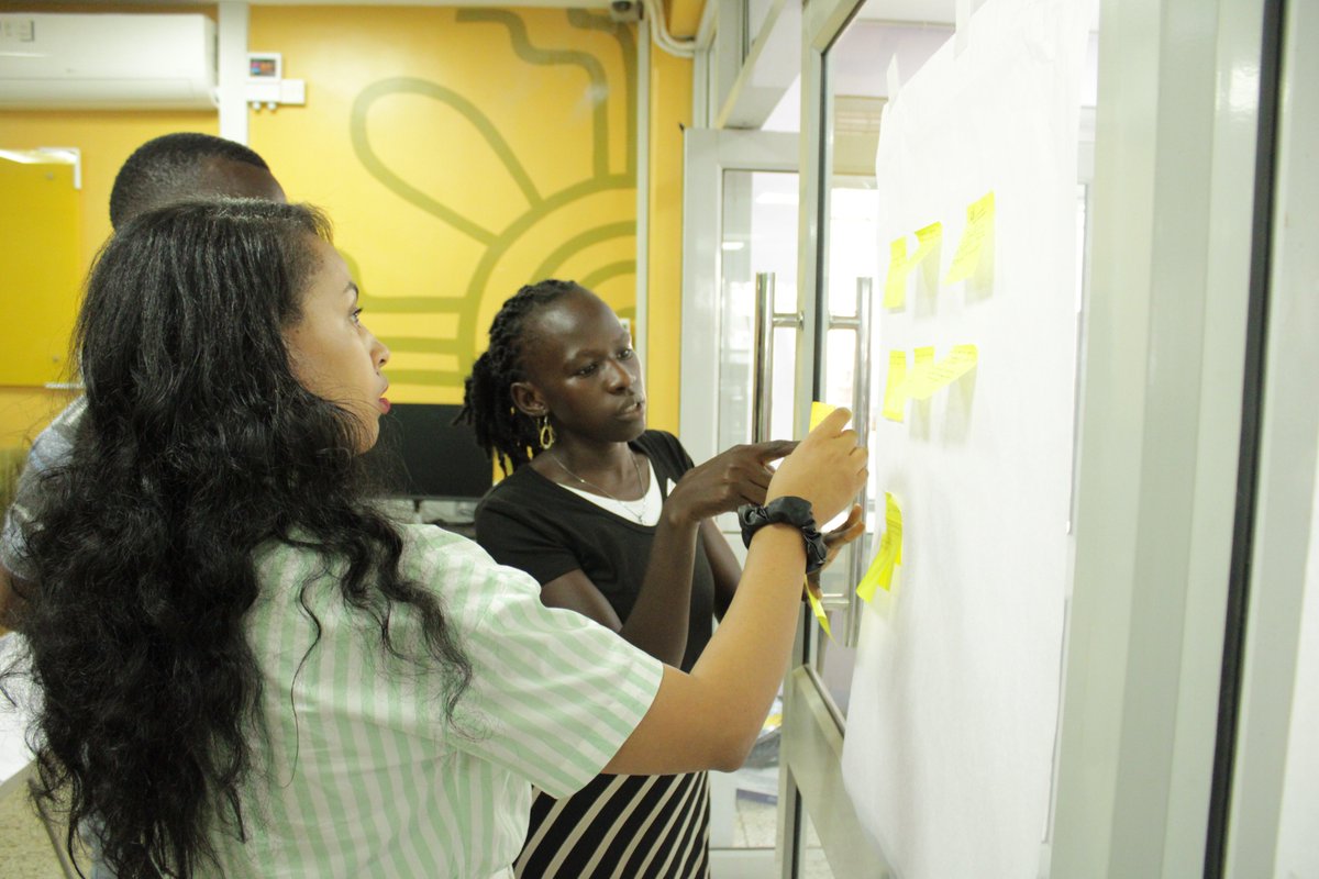 UNLEASHlab's tweet image. 2025 kicked off with 3 Hacks in January! The latest in Kampala was led by UNLEASH and hosted by @UNDPUganda. It brought together UniPod reps and university students to tackle education and the future of work in Africa. This Hack was part of a collaboration with @timbuktooafrica✨