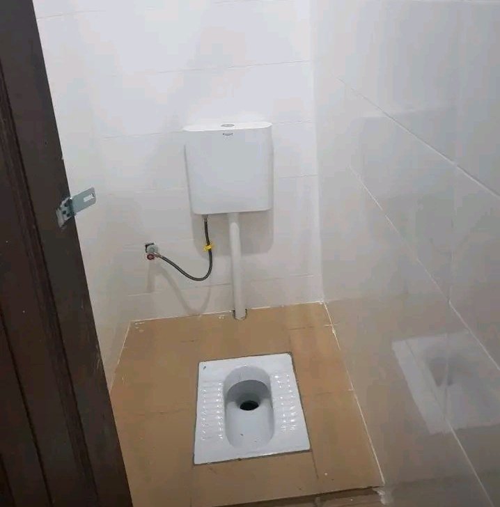 mohaa_mchelsea's tweet image. Naomba Retweet nitashkuru,usipate shida na choo yako.