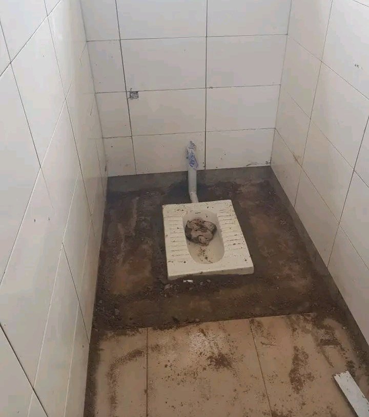 mohaa_mchelsea's tweet image. Naomba Retweet nitashkuru,usipate shida na choo yako.