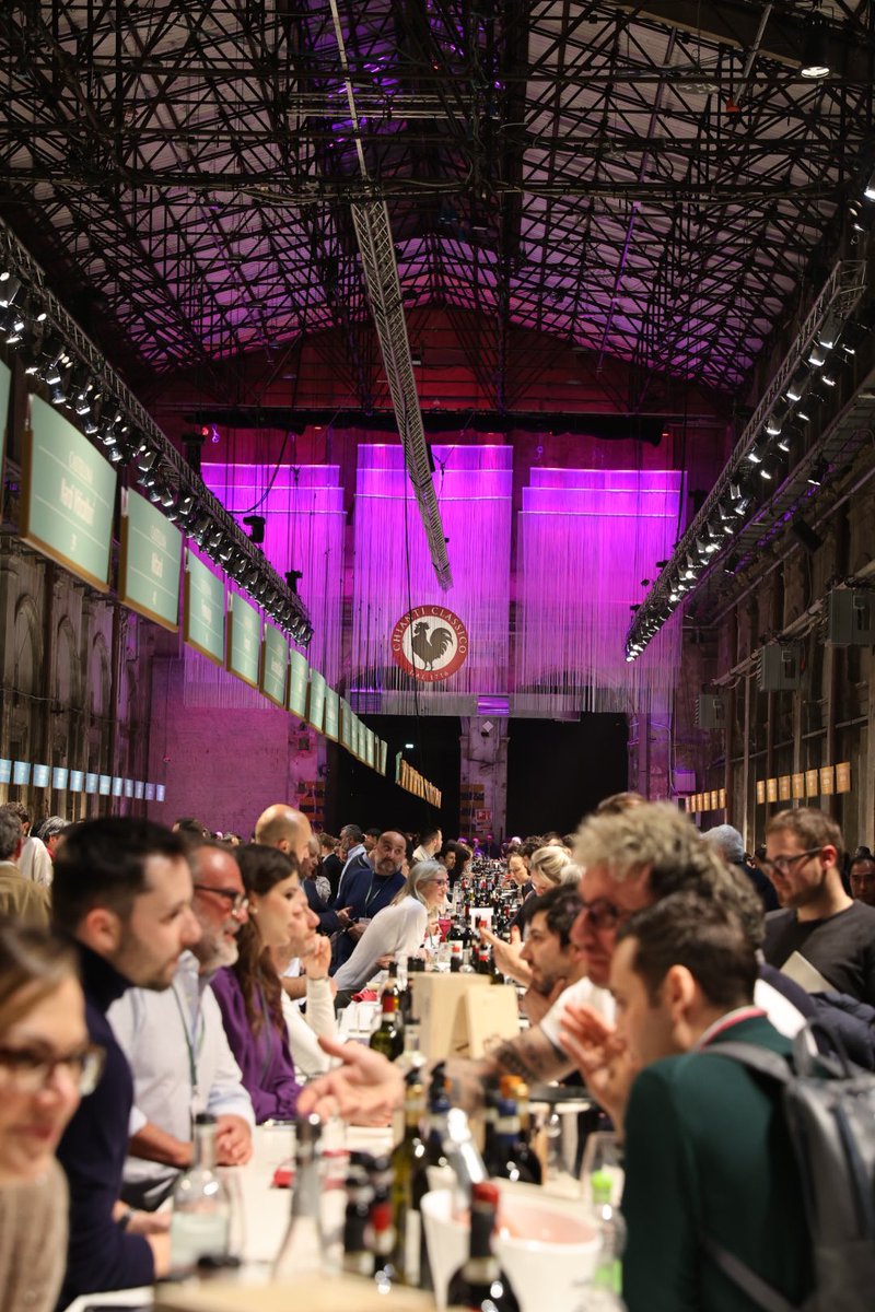 Le porte della #ChiantiClassicoCollection2025 si aprono anche agli appassionati! 🍷
Degustazioni, incontri e approfondimenti per scoprire l’anima del Gallo Nero.

La giornata inizia con due Wine Tour:
🍇 UGA del Nord – Leonardo Romanelli
🍷 Non più di 5 ettari – Valentino Tesi