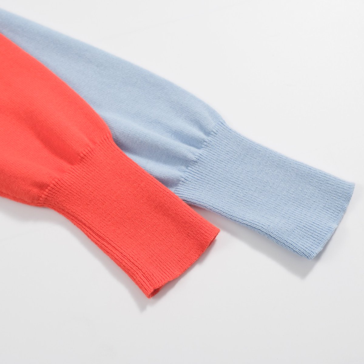 OXKnitstore's tweet image. Add a playful touch to your wardrobe with our French Bulldog sweater! 🐶 With a fun design featuring colorful sleeves and a quirky dog print, it&apos;s the perfect casual piece for any day. 
🔗 SKU: OXA699 
#FrenchBulldogStyle #FunFashion #ColorfulDesign #OOTD #CasualVibes