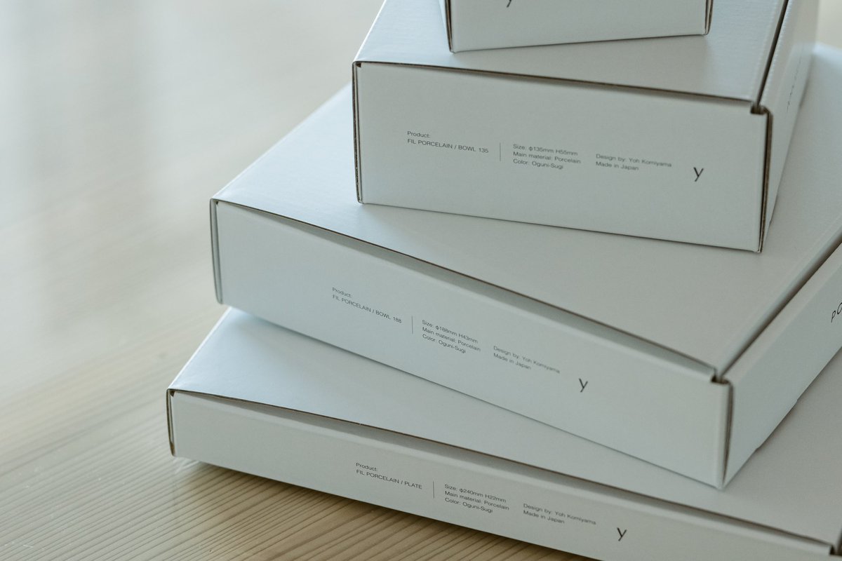 FIL_fulfilling's tweet photo. 【新商品のご案内】
FIL PORCELAINは、小国杉の灰釉を使用。
精油抽出後の小国杉を熱源として活用し、その灰を再利用しました

大小の器は、阿蘇の山々を彷彿とさせる美しいデザインで、カルデラブルーとも呼ばれる淡く瑞々しい色合いが特徴です

Designer / Yoh Komiyama 
https://t.co/vOsTlJusGA https://t.co/6y8uD6QNeB