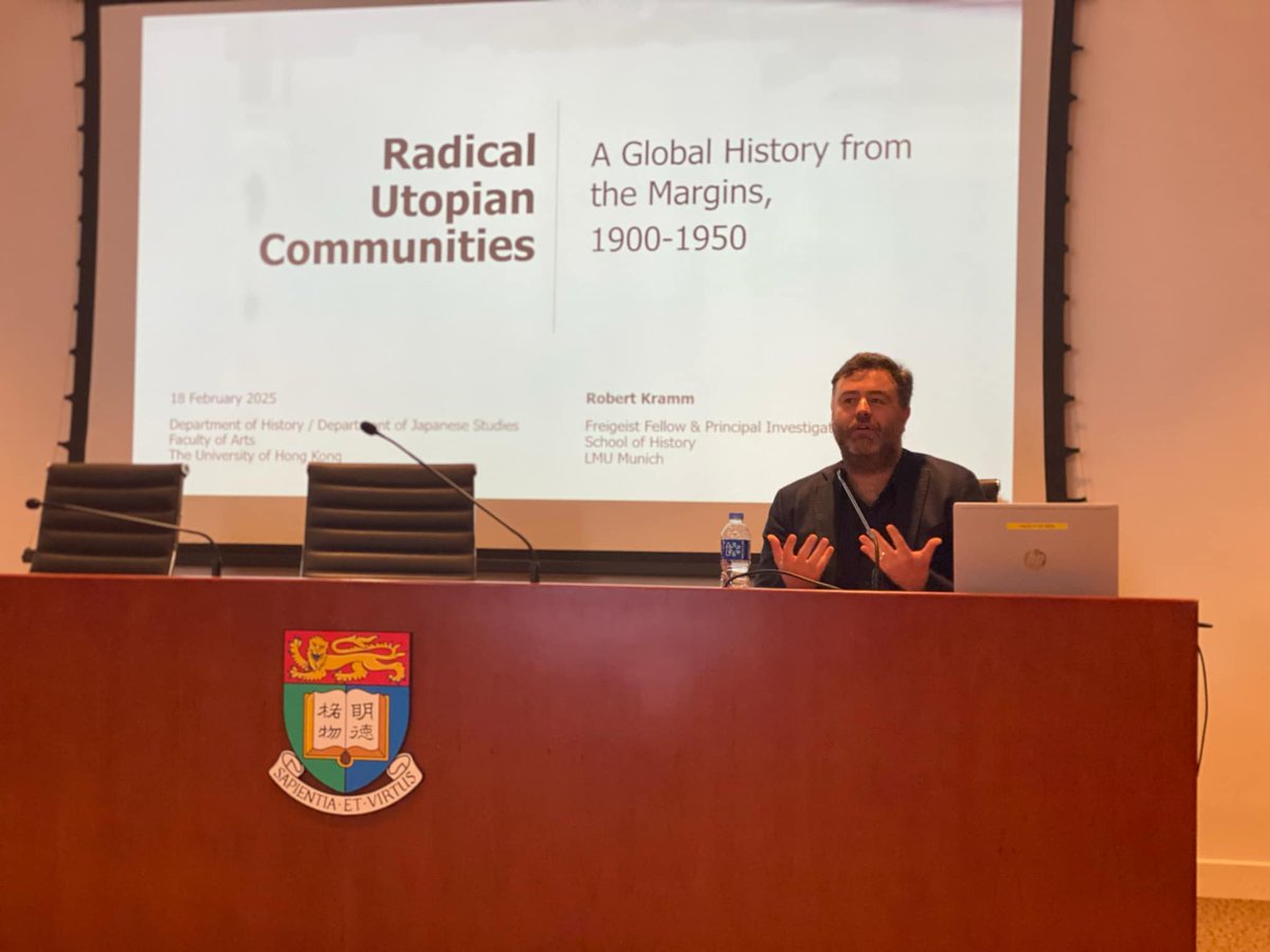 History_HKU's tweet image. Happening right now in the Faculty of Arts Conference Room!
#hku #hkuhistory #history @RobertKramm