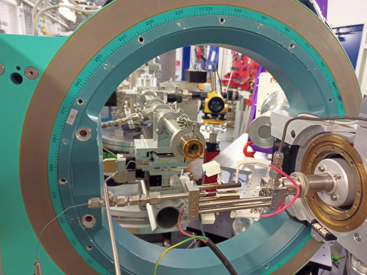 Lucy Costley-Wood (@costley_lucy) on Twitter photo Fantastic experiment finished at the <a href="/XMaSBeam/">XMaS Beamline</a> at the <a href="/esrfsynchrotron/">European Synchrotron</a>. I'm so pleased to say that with the tireless support of the beamline scientists we were able to combine the Ce L3, Ce K, Zr K edges with XRD during oxygen storage testing. I've been dreaming of this one!! Fantastic experiment finished at the <a href="/XMaSBeam/">XMaS Beamline</a> at the <a href="/esrfsynchrotron/">European Synchrotron</a>. I'm so pleased to say that with the tireless support of the beamline scientists we were able to combine the Ce L3, Ce K, Zr K edges with XRD during oxygen storage testing. I've been dreaming of this one!!