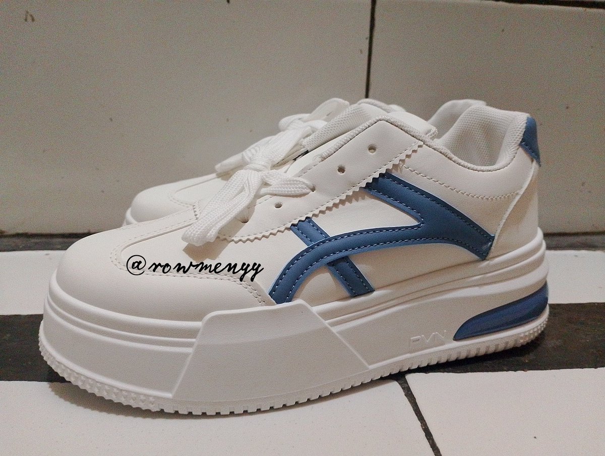 rowmenyy's tweet photo. buat yang belum beruntung aku punya satu lagi, pvn jaehyun size 39 insole 24.4 yaa dan new jugaa!

ayo mutualan dan kasih alasan kenapa kalian mau sepatu nya yaa <3 https://t.co/SofnP9svzP
