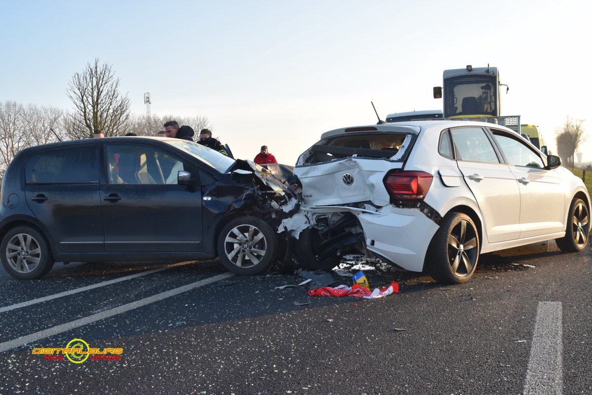 Veel schade bij ongeval N322 bij Gameren