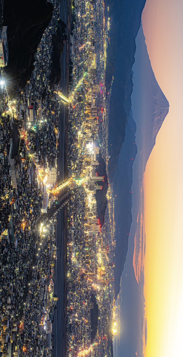 haskap1017's tweet photo. 静岡で見る夜明けの富士山が最高でした
(写真をタッチしていただくと広がります) https://t.co/lMmt5NFkvA