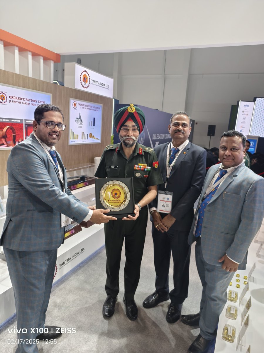 YantraIndiaLtd's tweet photo. H.E. Shri Sunjay Sudhir, Ambasaay of India to the UAE along with Vice Admiral S.Vatsyan, DCIDS and Major General C S Mann, ADG, Army Design Bureau inaugurated the India Pavilion at the IDEX- NAVDEX 2025 exhibition in Abu dhabi. 
Shri Gurudutta Ray, CMD/YIL welcomed the Indian Ambassador with a floral Bouquet. 
During the visit to Yantra Stall, CMD/YIL briefed the dignitaries about the activities of YANTRA and its efforts in increasing its Export share.
It was encouraging for YIL that, H.E Indian Ambassador appreciated the efforts and directed to continue participation in such international exhibitions with a focus on Self reliance.
#Atmanirbharbharat

@