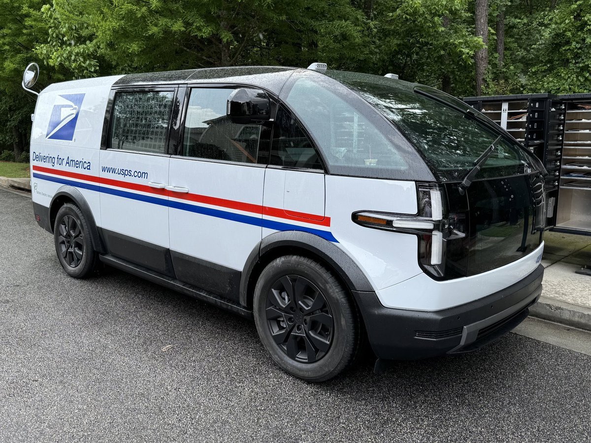 Can’t help but think how the new hi tech USPS trucks look like RV &amp; Headie One