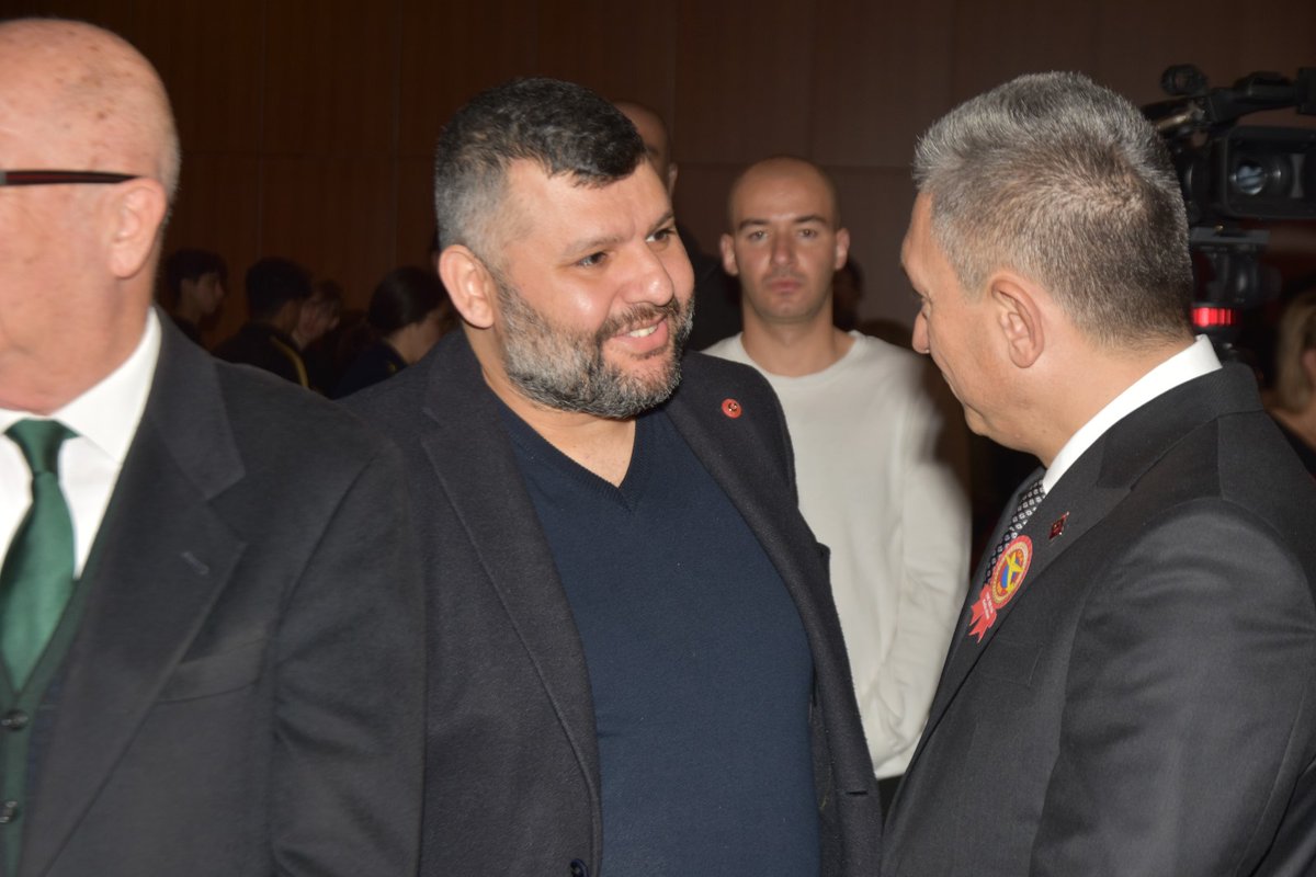 Nedim TEKERLİ 🇹🇷 (@ndmtkrli) on Twitter photo Türk Hava Kurumu Antalya Şubemizin organize ettiği 100.Yıl etkinliğinde Antalya Valimiz Sayın Hulusi Şahin ile keyifli bir sohbet gerçekleştirdik.
THK Antalya Şube Başkanı Sayın Nazif Eken'e güzel organizasyon ve davetleri için teşekkür ediyorum.
<a href="/AntalyaValilik/">T.C. Antalya Valiliği</a>
<a href="/hulusisahin61/">Hulusi Şahin</a> Türk Hava Kurumu Antalya Şubemizin organize ettiği 100.Yıl etkinliğinde Antalya Valimiz Sayın Hulusi Şahin ile keyifli bir sohbet gerçekleştirdik.
THK Antalya Şube Başkanı Sayın Nazif Eken'e güzel organizasyon ve davetleri için teşekkür ediyorum.
<a href="/AntalyaValilik/">T.C. Antalya Valiliği</a>
<a href="/hulusisahin61/">Hulusi Şahin</a>