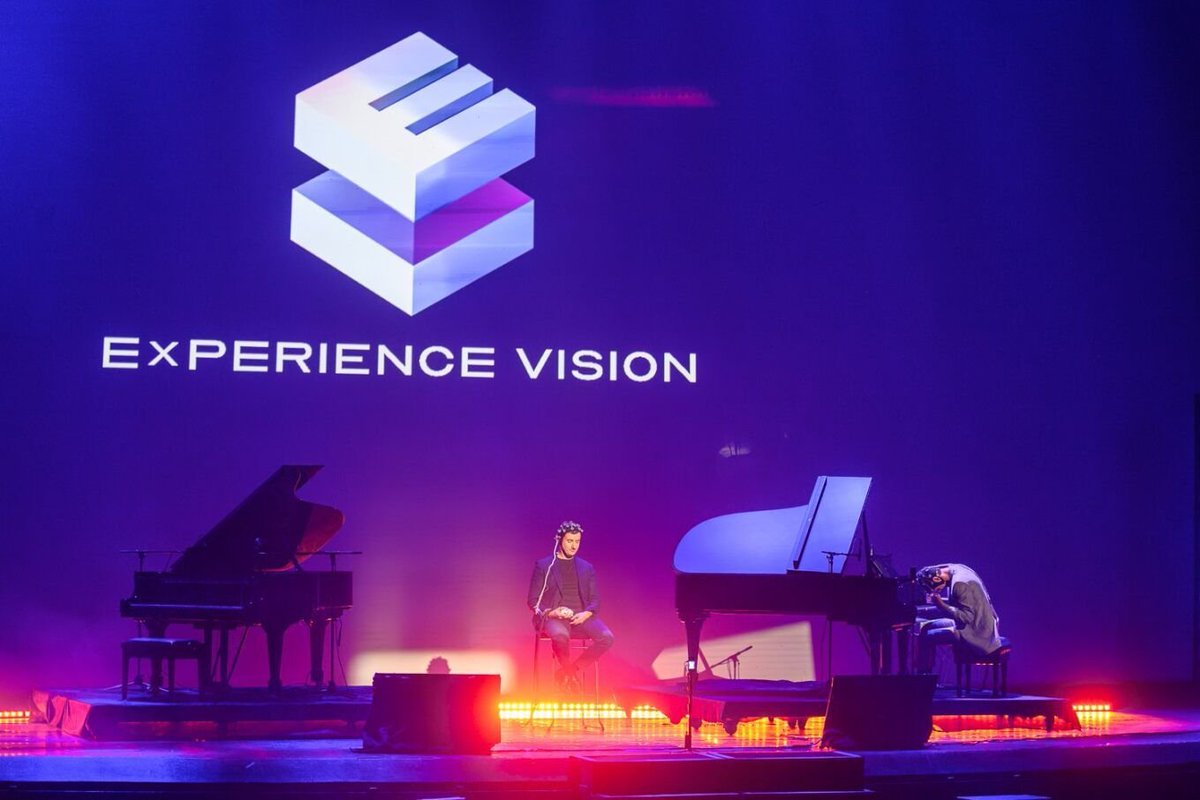 Dream it. Build it. Live it. 🚀 
1 ambition. 7 stages. 160 speakers. 
A step forward for XR in Europe. 

Bravo <a href="/Othmanchiheb/">Chiheb Othman</a> 
&amp; Naima El Guermah 
for pulling it all together! 👏

PS. If you attended #ExperienceVision, don't forget to share feedback: forms.office.com/pages/response…