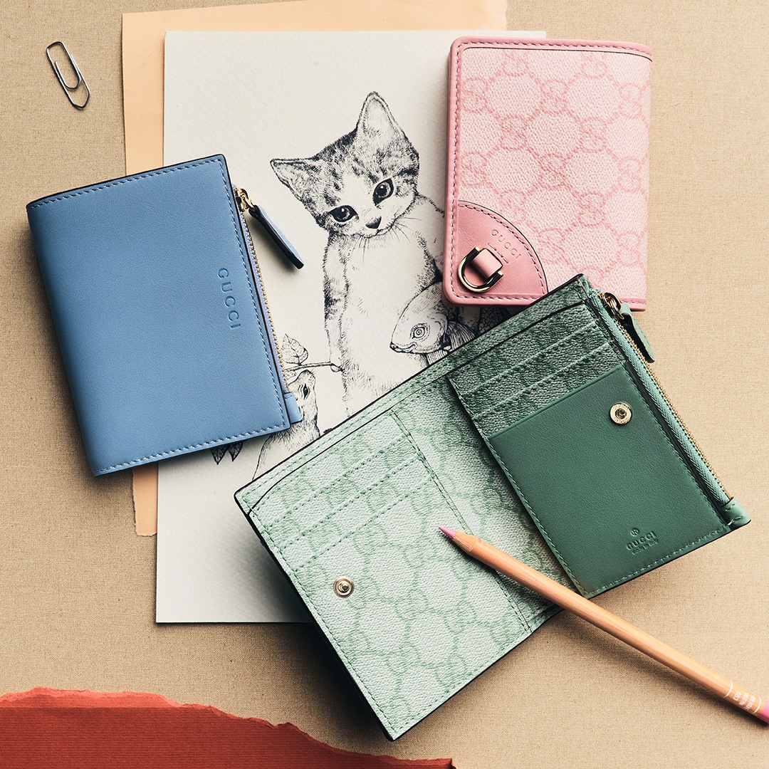 GUCCI JAPAN (@gucci_jp) on Twitter photo 3/10(月)のラッキーデーに向けて、3/8(土)より一部のグッチショップとグッチ公式オンラインショップにアーティスト ヒグチユウコ氏とのコラボレーションによる2種類のチャームが登場します。<a href="/nekonoboris/">Yuko higuchi ヒグチユウコ</a>
※数量限定につきなくなり次第終了となります。
on.gucci.com/LuckyDay2025_j_ 3/10(月)のラッキーデーに向けて、3/8(土)より一部のグッチショップとグッチ公式オンラインショップにアーティスト ヒグチユウコ氏とのコラボレーションによる2種類のチャームが登場します。<a href="/nekonoboris/">Yuko higuchi ヒグチユウコ</a>
※数量限定につきなくなり次第終了となります。
on.gucci.com/LuckyDay2025_j_
