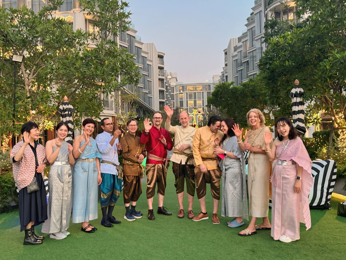 SuwimonTang tweet media