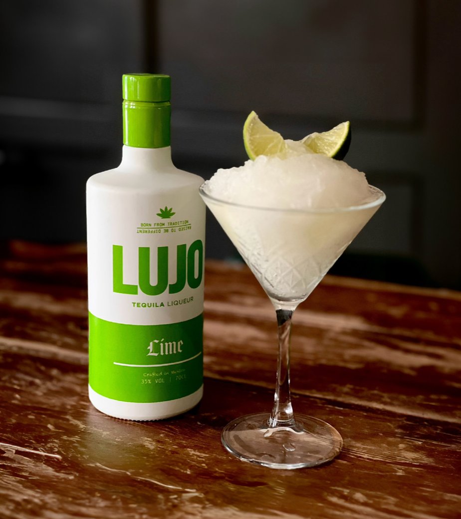 Mix up some frozen margaritas with Lujo Lime Tequila 🧊🍸

distillersdirect.com/products/lujo-…

#tequila #tequilatime #lime #limetequila #margarita #frozenmargarita #distillersdirect