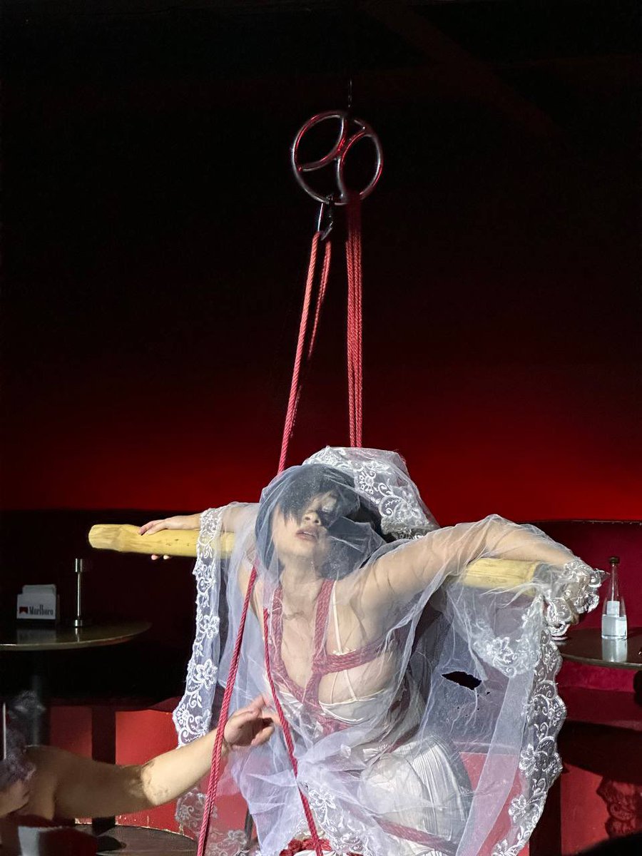 02.16.25 <a href="/D_PrivPh/">D_Priv</a> AWAKENING Kink Party

Fun night with my pup <a href="/goulingshi/">狗零食</a> 🐶.
Enjoyed great performances and met amazing kinksters. 🫶🏼