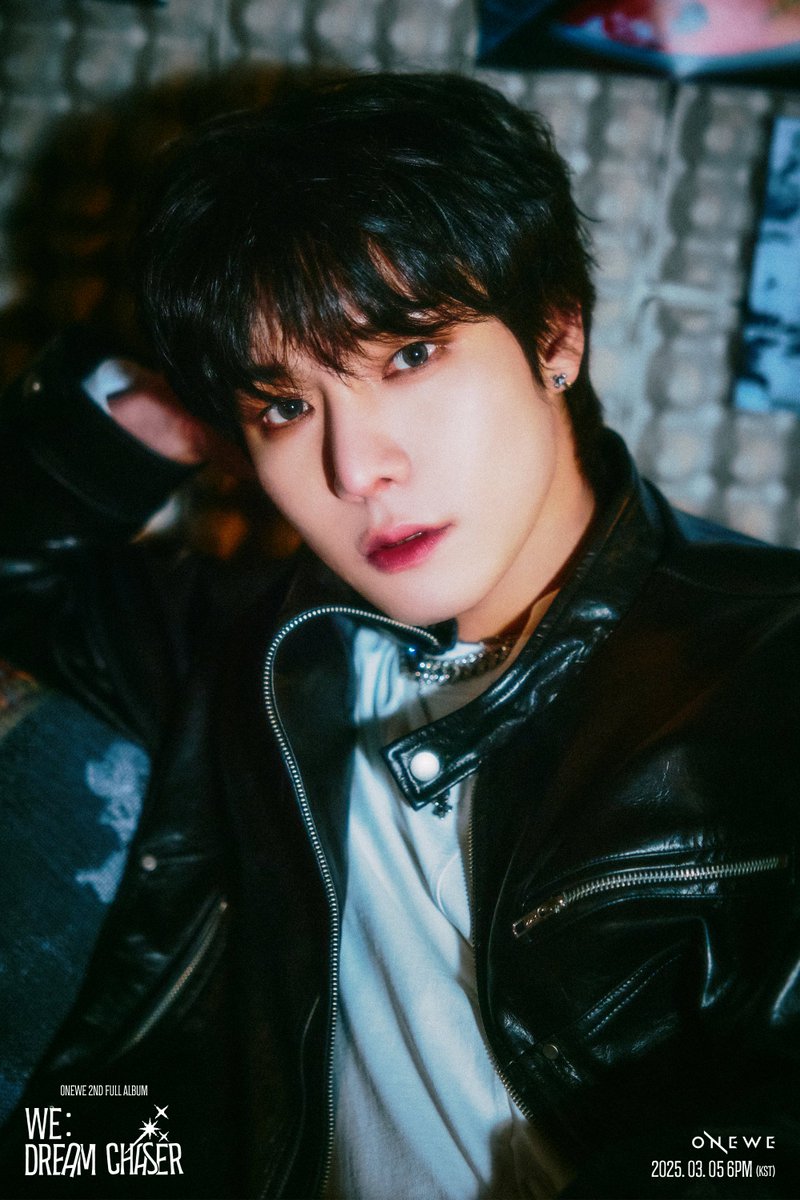 [#ONEWE]

ONEWE 2ND FULL ALBUM 
[WE : Dream Chaser]

📷 SOLO CONCEPT PHOTO #1 📷

▪ YONG HOON ▪

2025.03.05 6PM (KST) RELEASE✔

#원위 #WE_Dream_Chaser
#용훈 #YONGHOON
#별_헤는_밤 #The_Starry_Night