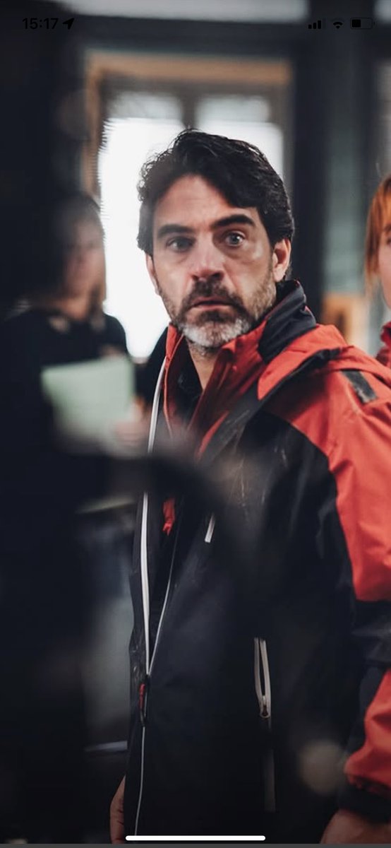 Altra possibilità è la presenza di qualche guaio fatto in passato di questi tre e l’ultimo ha provato a far fuori Nathan, il motivo boh  #unpassodalcielo8