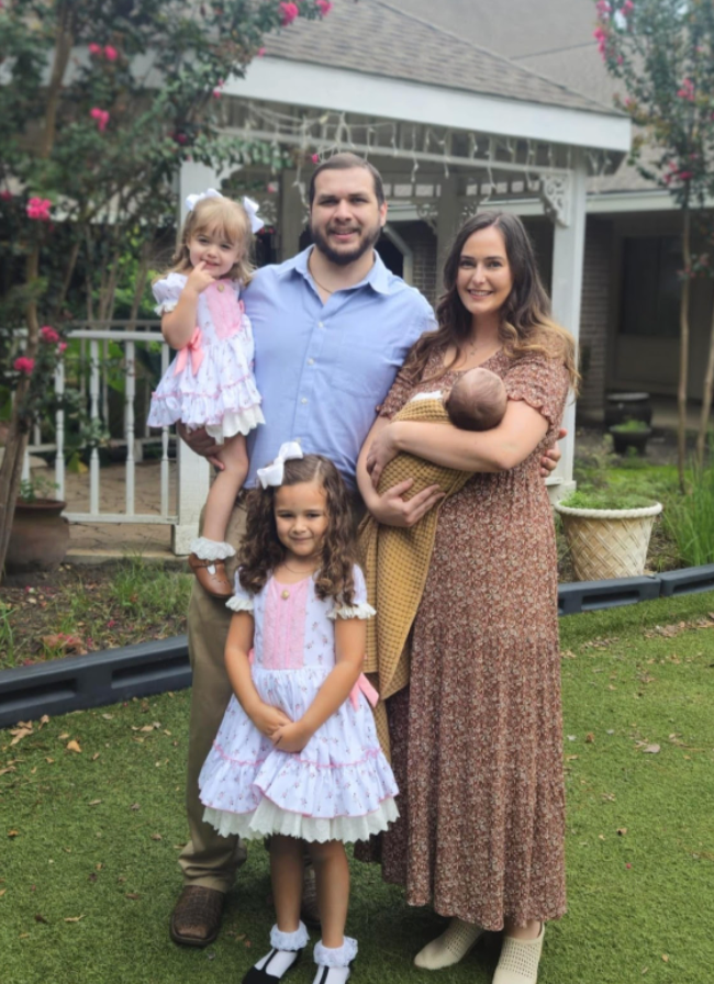 Open to new job opportunities!

After 2 incredible years running the Code &amp; State Web3 venture studio, I'm ready for my next challenge.

🎯 My sweet spots:
• Enterprise Sales &amp; Business Development
• Scaling Operations &amp; Team Leadership
• Product/Project Management

💪 Recent