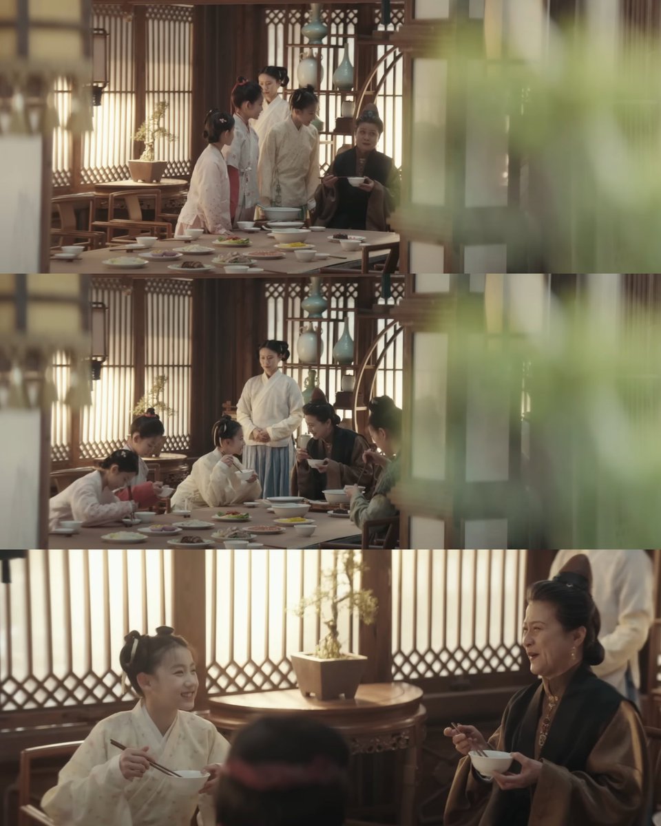 tiff_ilosophy's tweet photo. đȘ· jiâan
â associated with granny cui (#MuLiyan) in #Blossom
granny cui, dou zhao (#MengZiyi)âs grandmother, is depicted as a native of jiâan, a region renowned for producing the highest number of top scholars (âzhuangyuanâ) in the imperial examinations during the ming dynasty. this detail fits well with the familyâs scholarly lineage and their exceptional level of literacy, which extends to the women of the household.
the drama also incorporates regional culinary traditions to enhance its historical authenticity. in a heartwarming scene, dou zhao and zhao zhangru (#LiuMeitong) prepare âou jiao,â lotus root dumplings, for granny cui and reminisce about making the dish, albeit mushily đ, in their childhood.
lotus root dumplings are a regional delicacy from jiâan, known for its use of lotus in cuisine. these thoughtful little details not only enrich the cultural realism ofăblossomăbut also add warmth to the familial bond between the characters đ„
#CDrama