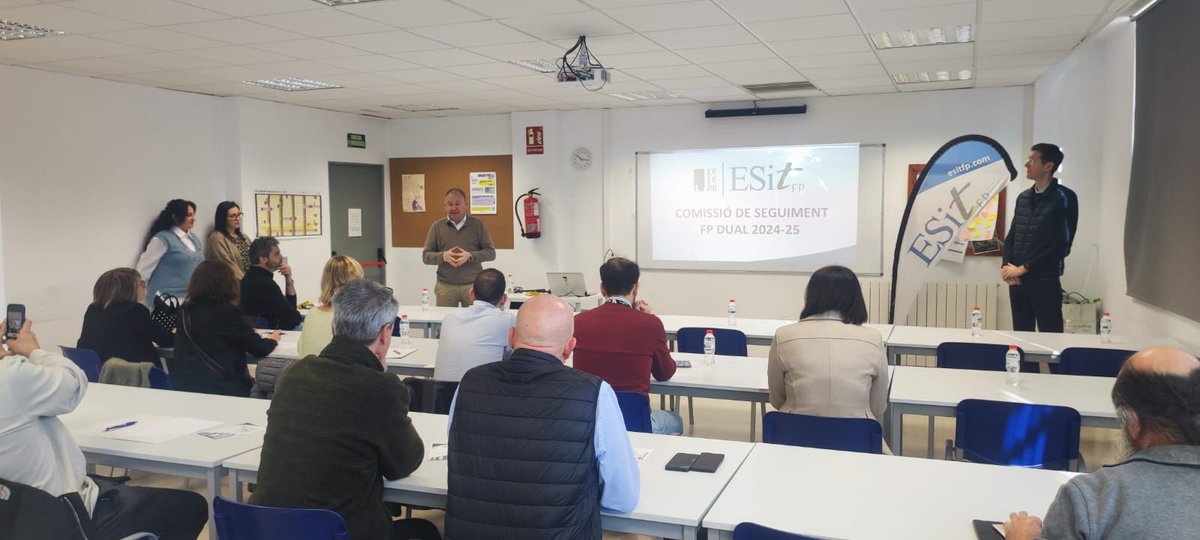 Comissió de seguiment ’25. El passat 13 de febrer es va portar a terme la Comissió de seguiment 2025 en la que hem comptat amb la presència d’algunes de les empreses col.laboradores amb la FP DUAL. buff.ly/41oR8Jd