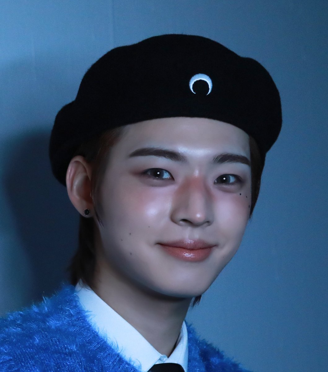 graceofde's tweet photo. 헤....엑...
메이크업개존예
욕하면안되는데
하히바 존나예뻐 https://t.co/bx1vQdwRny
