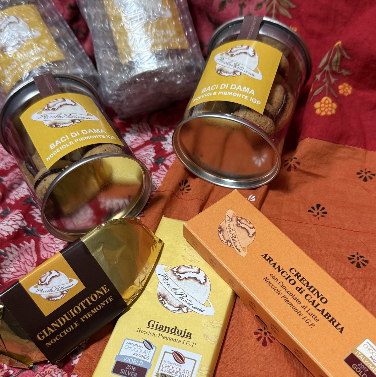 CALI_choco's tweet image. チョコ係さん仕事がはやい！
もう着いたー☆
ネット販売ありがとうございます😭✨