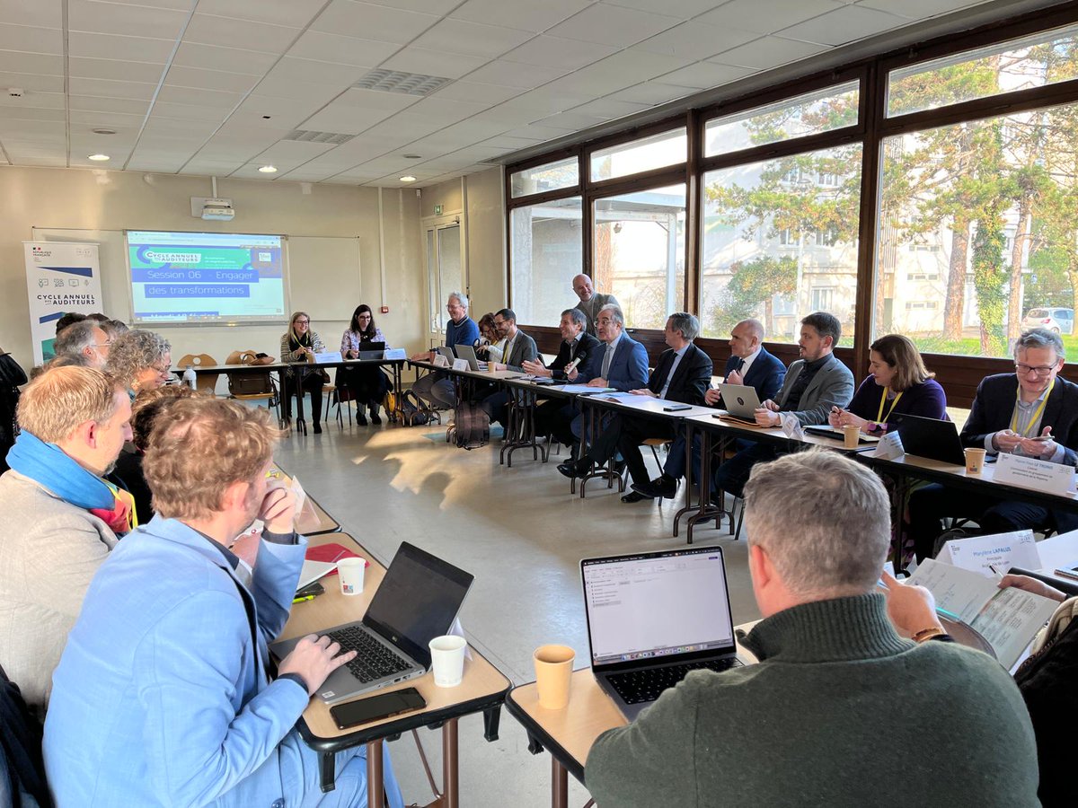 Région académique AURA (@regionacaura) on Twitter photo La @regionacAura et l’<a href="/academielyon/">Académie de Lyon</a> accueillent la 6e session du cycle 2024-2025 de l’@IH2EF sur le thème "autonomie et responsabilité, leviers de transformation, de qualité et d'efficacité : focus sur les établissements d'enseignement supérieur et les EPLE". La @regionacAura et l’<a href="/academielyon/">Académie de Lyon</a> accueillent la 6e session du cycle 2024-2025 de l’@IH2EF sur le thème "autonomie et responsabilité, leviers de transformation, de qualité et d'efficacité : focus sur les établissements d'enseignement supérieur et les EPLE".