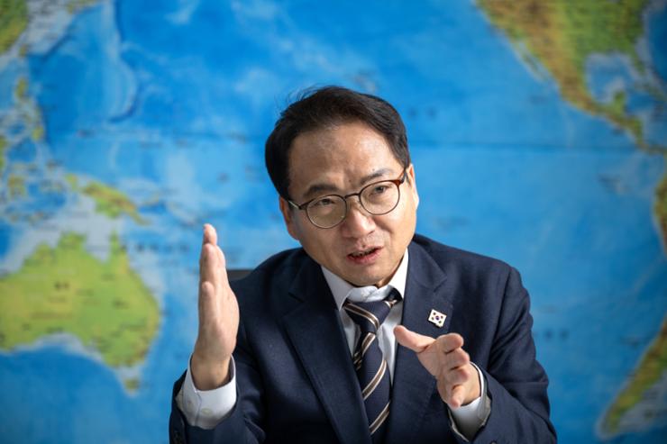 Claude Fouquet tweet media