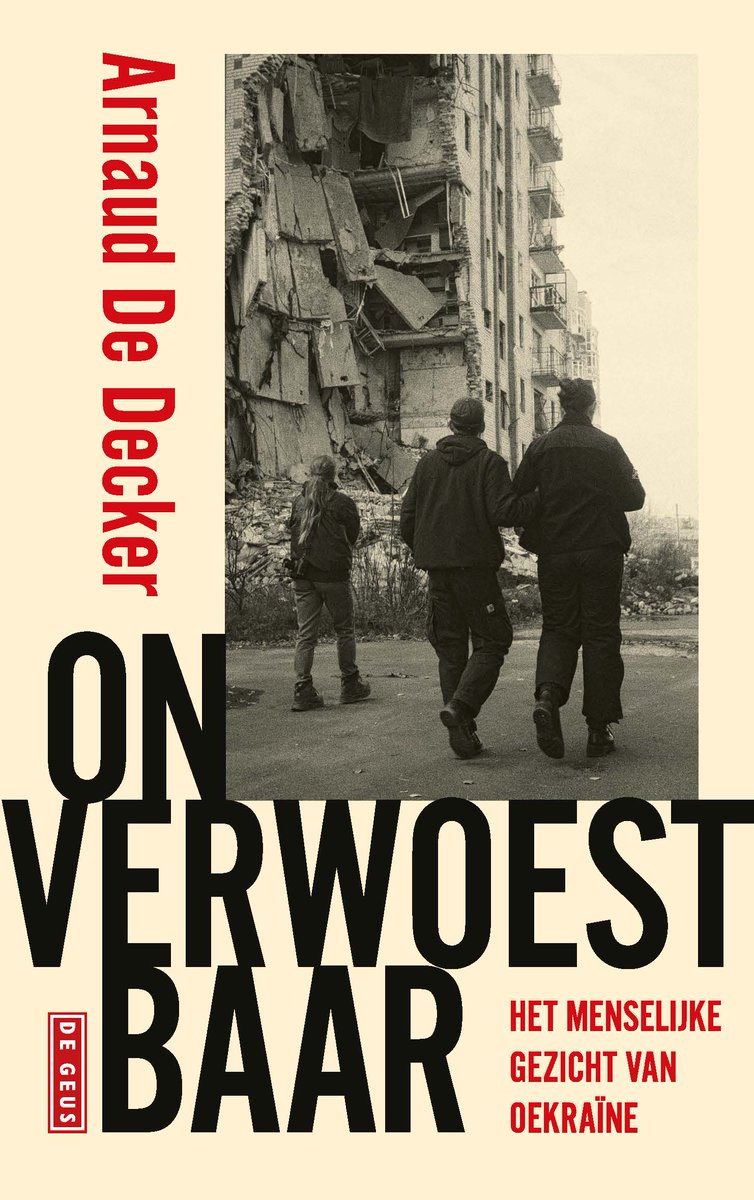 Donderdag verschijnt mijn boek 'Onverwoestbaar: het menselijke gezicht van Oekraïne'. Het boek biedt een inkijk in de verha­len van hen die in het oog van de storm leven, een po­ging om te begrijpen hoe een land en zijn volk omgaan met de harde realiteit van oorlog. 1/2