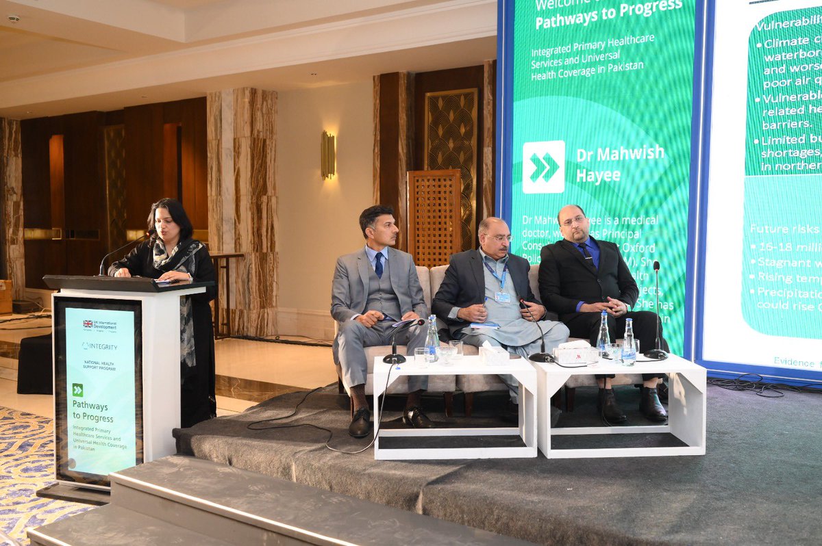 E4HProgramme's tweet image. Climate change is worsening health risks in Pakistan, straining health systems. At #PathwaysToProgressLearningEvent, E4H, WHO, UNICEF &amp;amp; govt leaders discussed climate resilience in health, workforce preparedness &amp;amp; risk assessments. Urgent action is needed to build adaptation.