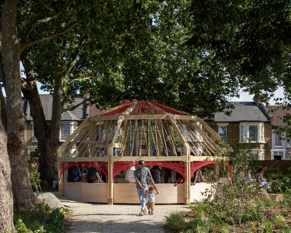 Beyond the Box's groundbreaking initiative returns to Waltham Forest! This summer, a team of 16 to 18-year-olds will collaborate to design and construct a public pavilion at the William Morris Gallery during its 75th anniversary year 🎉 @beyondtheb_x 

wmgallery.org.uk/about-us/news/