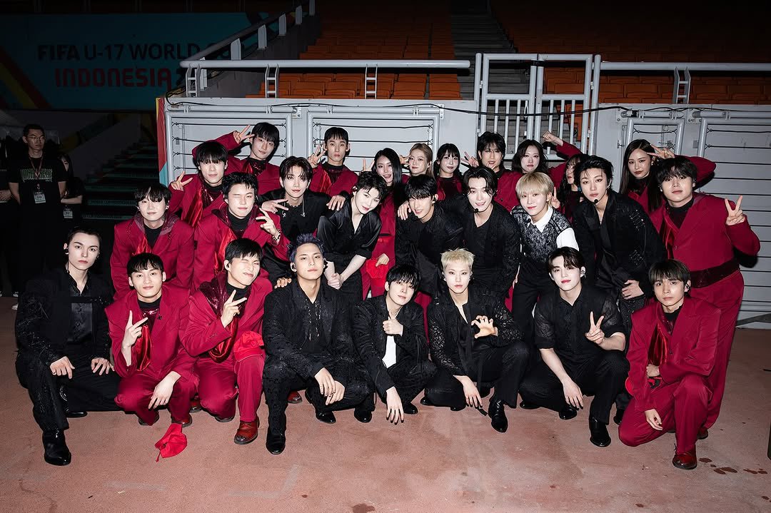 sounds_of_cheol's tweet photo. team svt ❤️ https://t.co/XNOQUnuY5Y