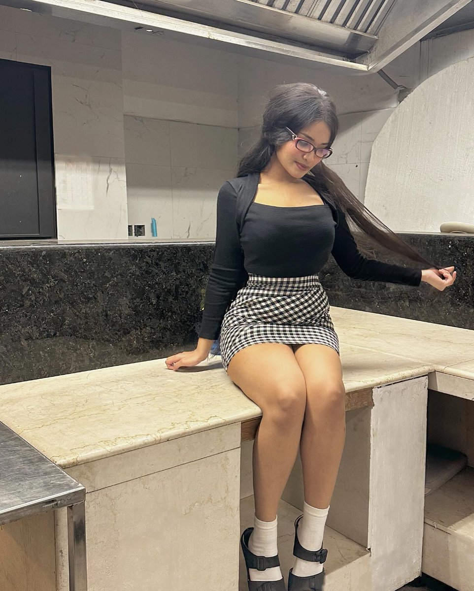 kazianikaa's tweet photo. kitchen is where u find me 🤓 https://t.co/xouv6aqHPt