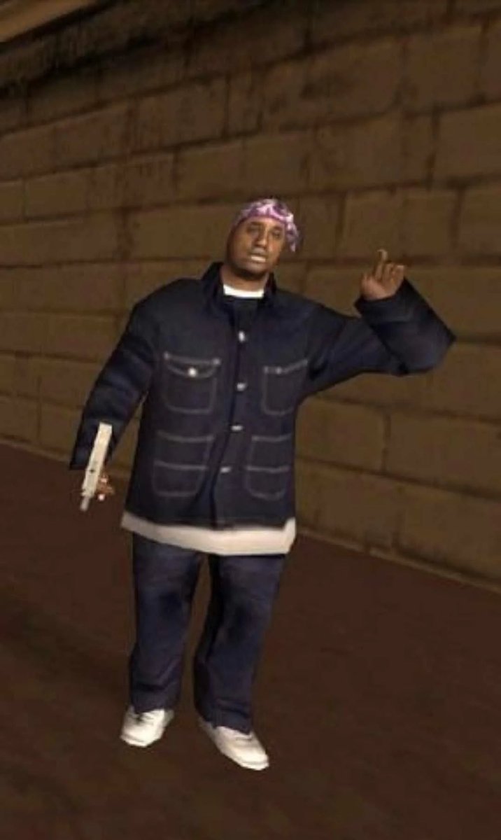 NikolaTefov's tweet photo. @KSI You look like the ballas gang member from GTA lol https://t.co/fmufwMMAsO