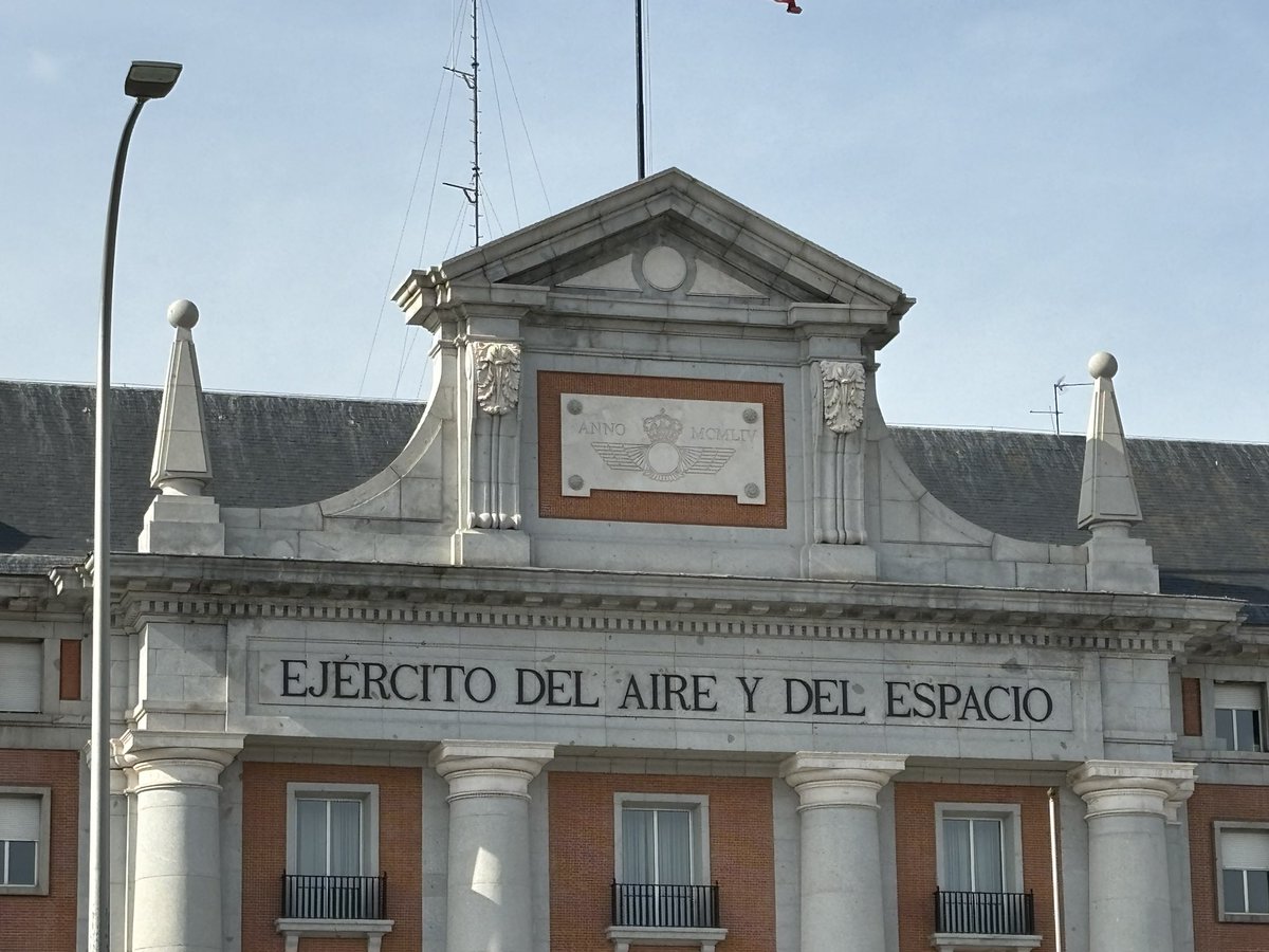 EduardoBravoOficial tweet media