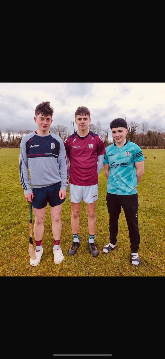 Congratulations to three Craughwell G.A.A. lads who have made the Galway Minor Hurling Squad for 2025, Iarlaith Leen, Dara Zimmerer, Matthew Cloonan. Best of luck to the lads, Kenneth Burke and his squad in the championship 💚💛🇱🇻