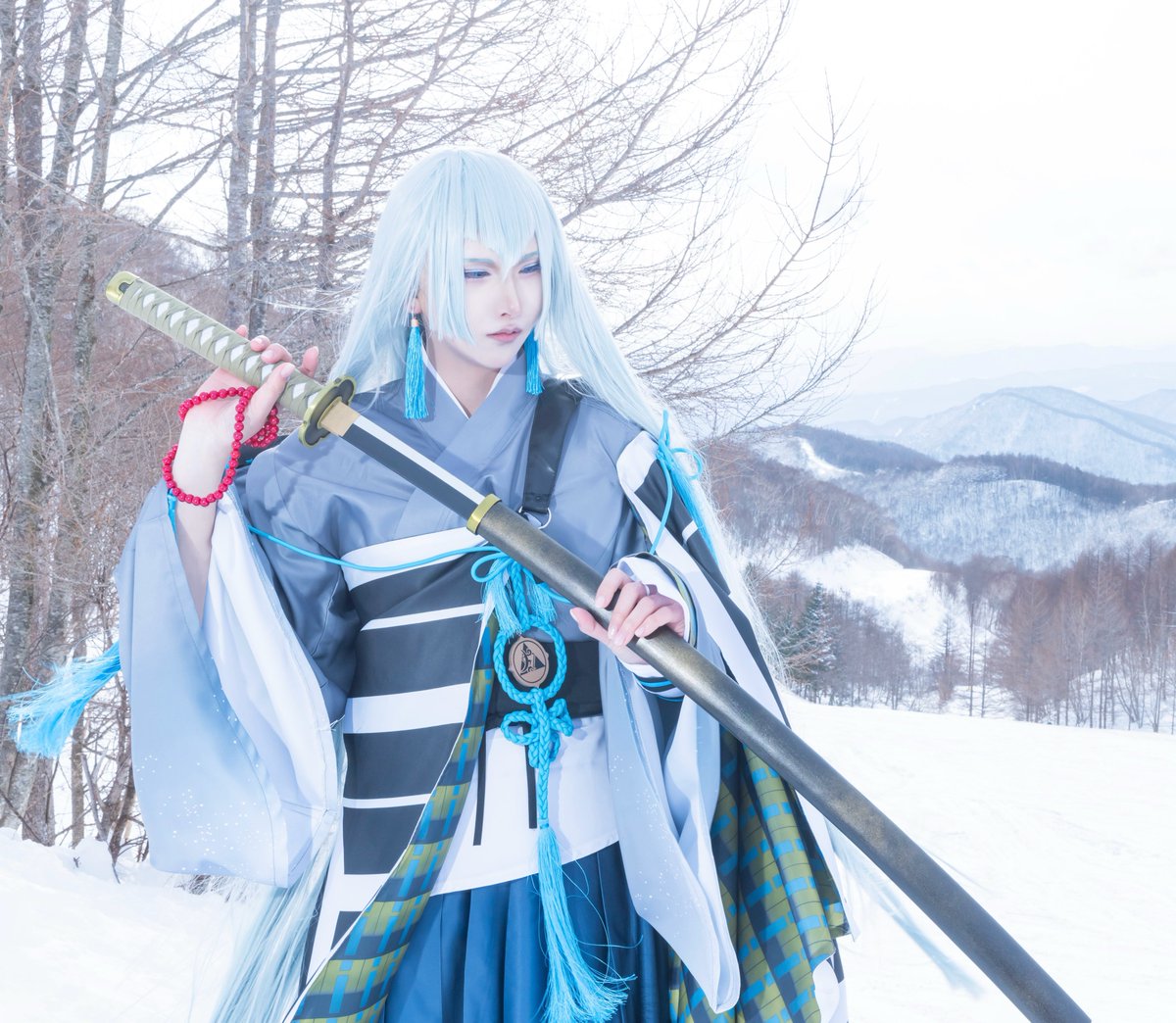 masaki_cos2's tweet image. Cosplay    刀剣乱舞 / 江雪左文字

       悲しみも 雪と共に融け往け─

Photo 📸 空科式さん(@karakashiki)