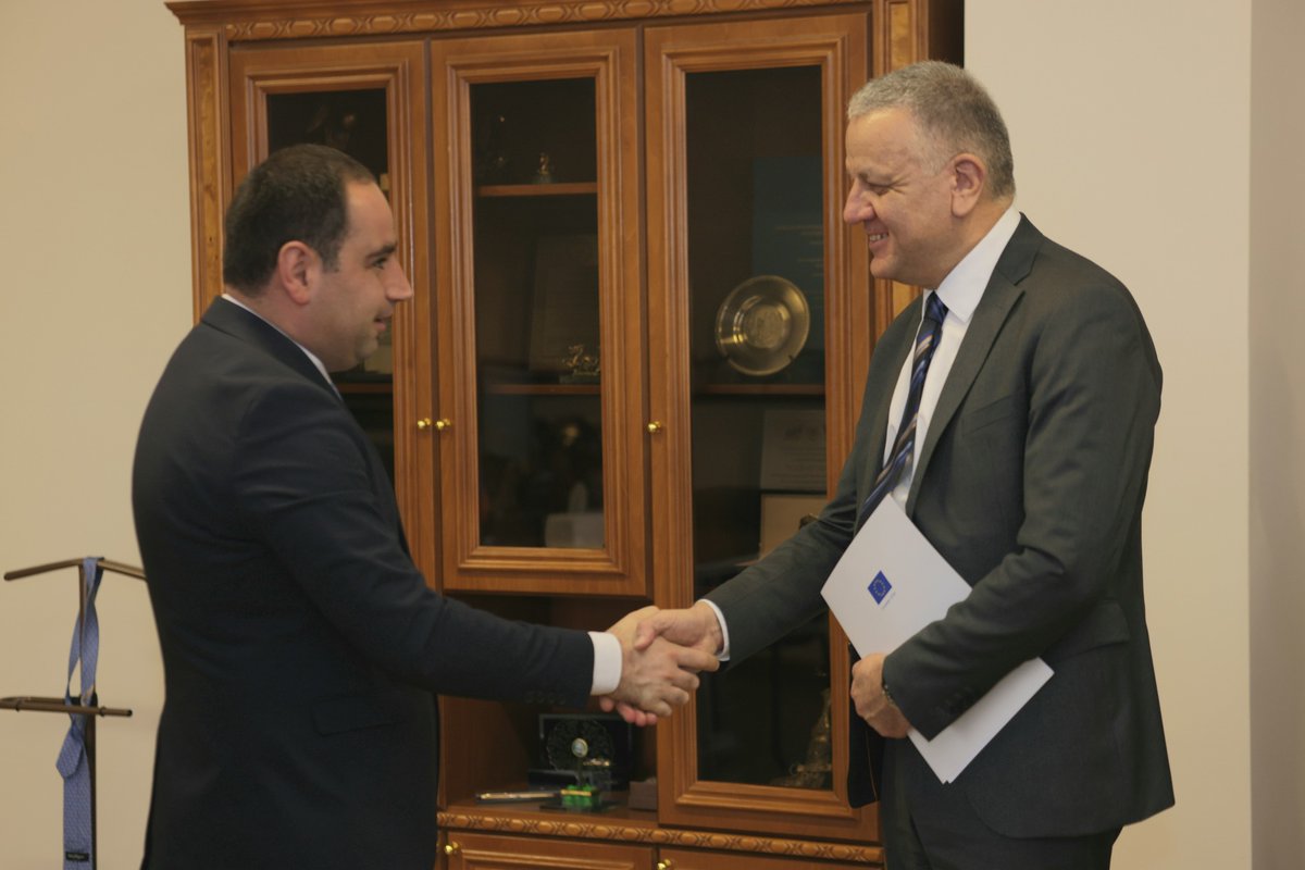 #Minister of Territorial Administration and Infrastructure of RA #DavidKhudatyan and Head of the #EU Delegation to Armenia, Ambassador #VasilisMaragos discussed issues related to the energy, road, water, and aviation sectors.