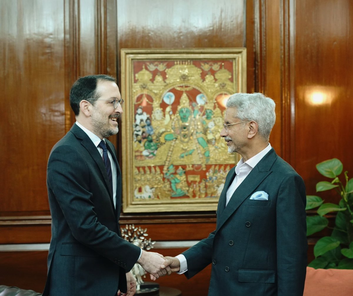 Amb David Puig concluded his four years mission in Delhi with a courtesy call on <a href="/DrSJaishankar/">Dr. S. Jaishankar</a>  on Monday 17th February. He thanked Dr. Jaishankar for all the support extended during his tenure. Amb Puig will soon take his new position as Amb of Dominican Rep in France <a href="/MIREXRD/">Cancillería de República Dominicana</a>